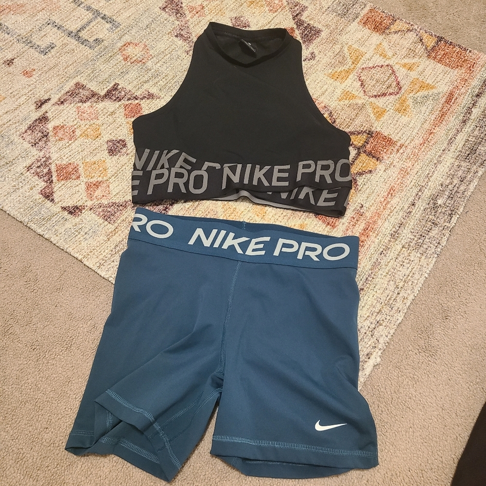 Nike Pro tank and bike shorts size Medium